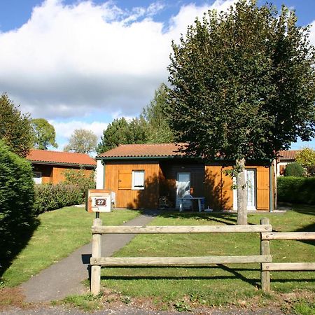 Gite Avec Cheminee, Terrasse Et Wifi - Animaux Acceptes - Fr-1-496-163 Usson-en-Forez Exteriér fotografie